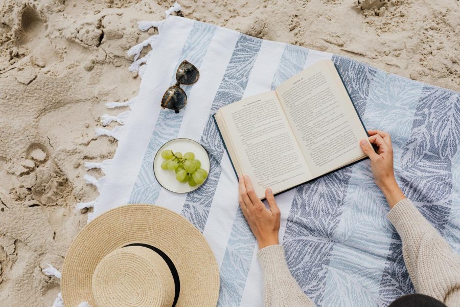 Best Beach Reads for Summer 2021
