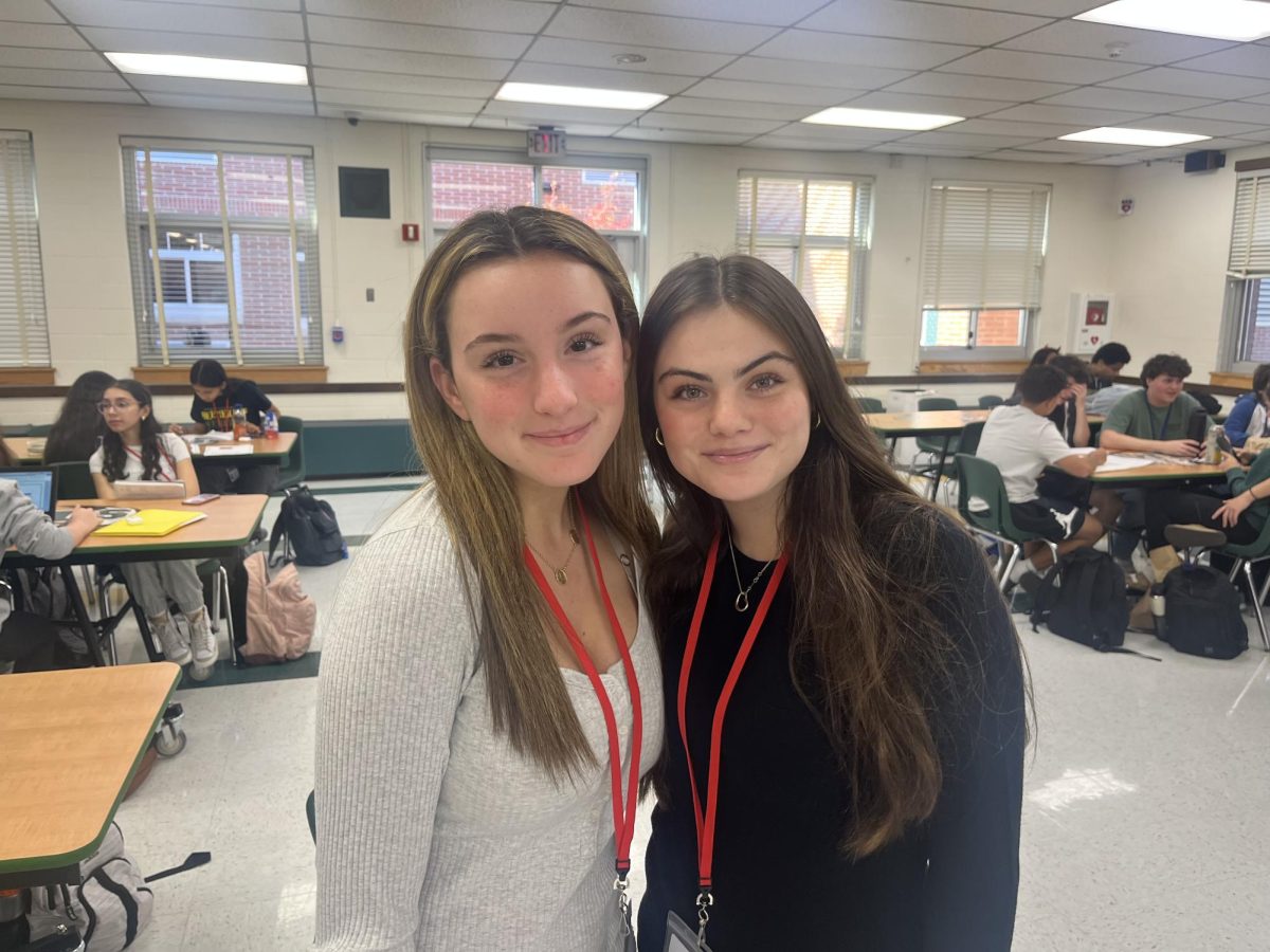 Sophomore Emma Murphy and Lily DiMaio